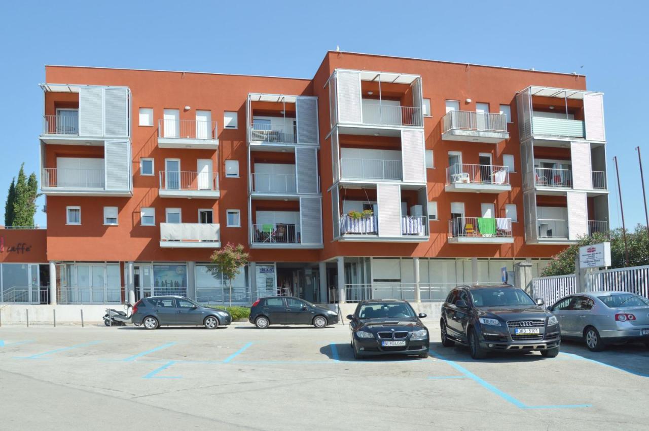 Apartment Riva Sea View ウマグ エクステリア 写真